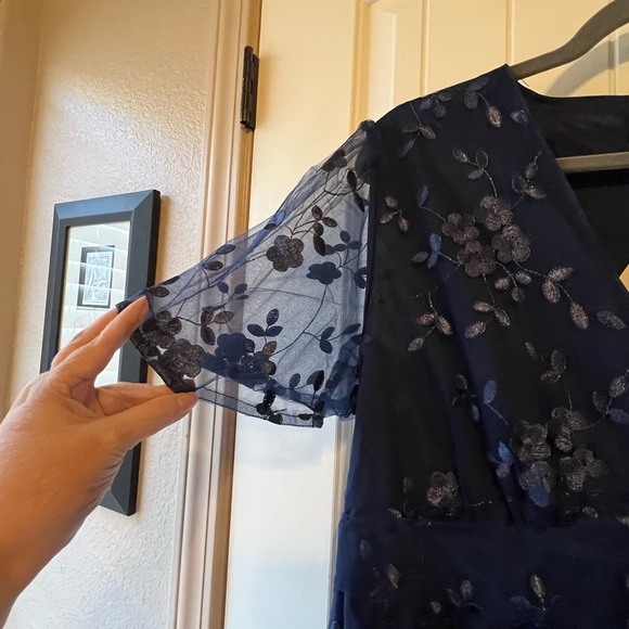 NWT: Bloomchic 14/16 mesh floral overlay dress - Picture 2 of 8